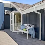 Four-bedroom In Hébergement de vacances