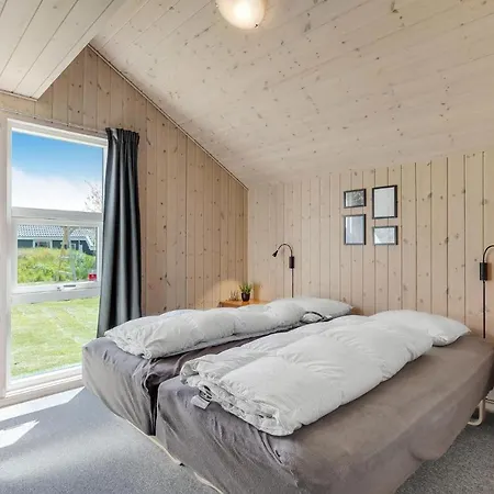 Ferienhaus Four-bedroom In