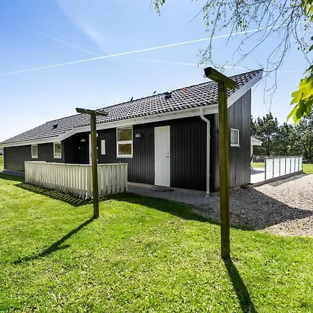 Amazing Home In Ringkobing With Sauna *