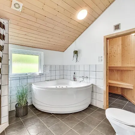 Four-bedroom In Ringkøbing