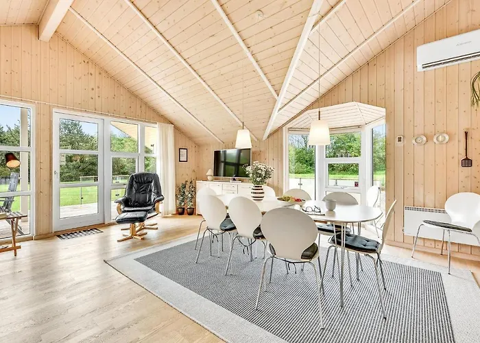 Four-bedroom In Tatil Evi Ringkøbing