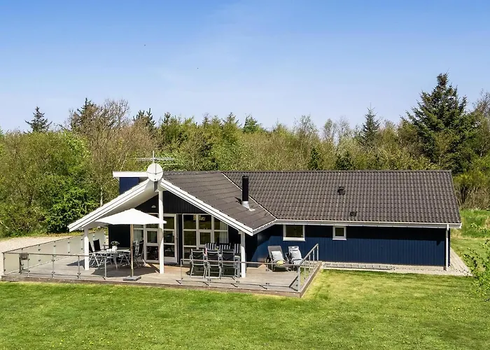 Holiday home Four-bedroom In *