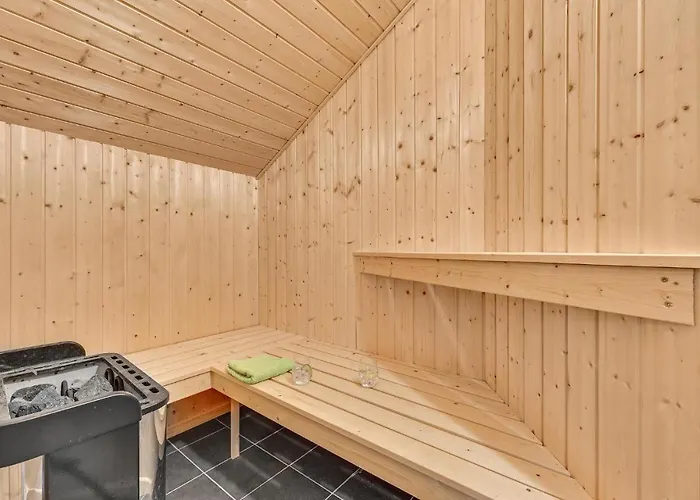 Four-bedroom In Ringkobing